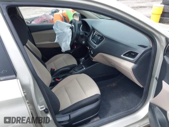 ✅ 2020 Hyundai Accent SE • VIN: 3KPC24A63LE094663 • Лот: 41950956. Опубликован ранее на IAAI с пробегом 64 507 миль. Бесплатный доступ к архиву аукционных продаж из США и подробный отчёт об истории автомобиля на DreamBid. Изображение 5.