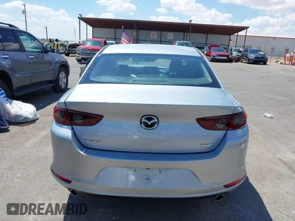 ✅ 2019 Mazda 3 Select • VIN: 3MZBPAAL8KM110570 • Lot: 43050729. Listed on IAAI with 68,653 mi. Free auction sales archive from the USA and detailed vehicle history report at DreamBid. Image 15.