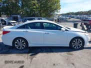 ✅ 2014 Hyundai Sonata Limited • VIN: 5NPEC4ACXEH823882 • Lot: 43412387. Wystawiony na IAAI z przebiegiem 117 105 mil. Bezpłatny archiwum sprzedaży aukcyjnych z USA i szczegółowy raport historii pojazdu na DreamBid. Zdjęcie 13.