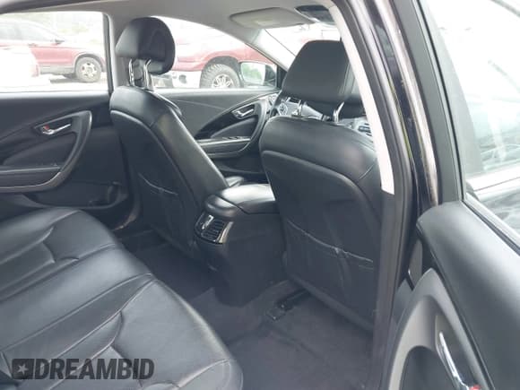 ✅ 2016 Hyundai Azera • VIN: KMHFG4JG3GA510125 • Lot: 42297833. Listed on IAAI with 127,343 mi. Free auction sales archive from the USA and detailed vehicle history report at DreamBid. Image 8.