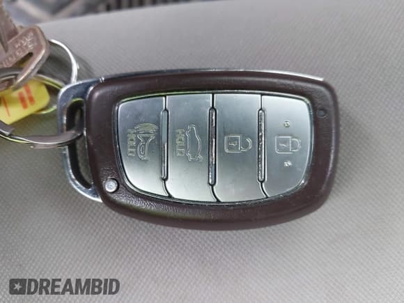 ✅ 2018 Hyundai Sonata SEL • VIN: 5NPE34AF5JH631371 • Лот: 43067374. Опубликован ранее на IAAI с пробегом 53 487 миль. Бесплатный доступ к архиву аукционных продаж из США и подробный отчёт об истории автомобиля на DreamBid. Изображение 11.