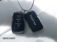 ✅ 2021 Ram 1500 Rebel • VIN: 1C6SRFLTXMN574032 • Lot: 43409254. Wystawiony na IAAI z przebiegiem 34 480 mil. Bezpłatny archiwum sprzedaży aukcyjnych z USA i szczegółowy raport historii pojazdu na DreamBid. Zdjęcie 11.