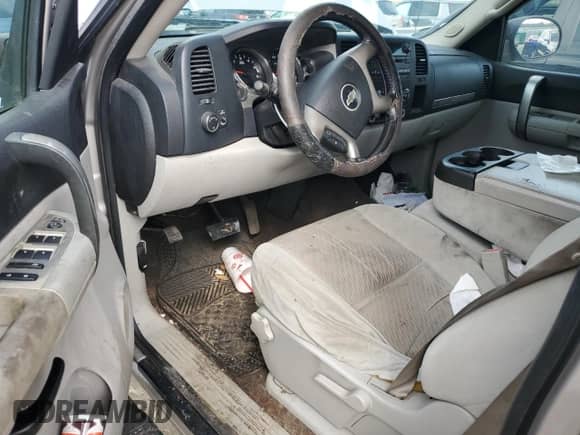 2009 Chevrolet Silverado 1500 LT z VIN 2GCEC29C791100880, wystawiony jako Copart lot #49070055 z przebiegiem 211 263 mil mil oraz Szkoda całkowita • Salvage title. Historia ofert i sprzedaży dostępna na DreamBid. Obrazek 8.