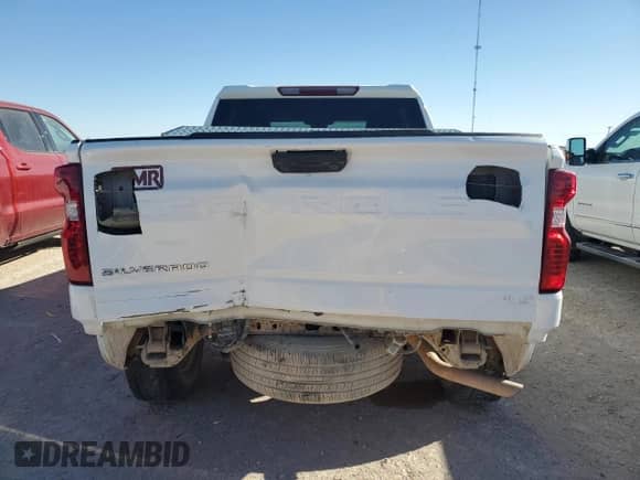 2022 Chevrolet Silverado 1500 Work Truck z VIN 3GCUDAED4NG575440, wystawiony jako Copart lot #88268305 z przebiegiem 121 567 mil mil oraz Szkoda całkowita • Salvage title. Historia ofert i sprzedaży dostępna na DreamBid. Obrazek 6.