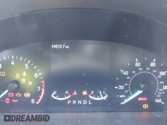 ✅ 2020 Ford Escape SE • VIN: 1FMCU9G68LUA88952 • Lot: 42123096. Wystawiony na IAAI z przebiegiem 44 610 mil. Bezpłatny archiwum sprzedaży aukcyjnych z USA i szczegółowy raport historii pojazdu na DreamBid. Zdjęcie 7.