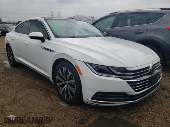 ✅ 2019 Volkswagen Arteon • VIN: WVWDR7AN3KE026821 • Lot: 72192103. Listed on Copart with 45,229 mi. Free auction sales archive from the USA and detailed vehicle history report at DreamBid. Image 4.