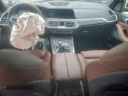 ✅ 2023 BMW X5 xDrive40i • VIN: 5UXCR6C06P9P20229 • Lot: 94529025. Wystawiony na Copart z przebiegiem Nie podano. Bezpłatny archiwum sprzedaży aukcyjnych z USA i szczegółowy raport historii pojazdu na DreamBid. Zdjęcie 8.