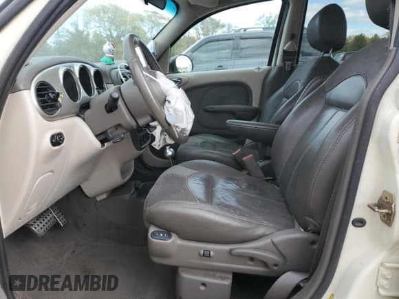 ✅ 2005 Chrysler PT Cruiser Limited • VIN: 3C8FY68835T534697 • Lot: 89482585. Wystawiony na Copart z przebiegiem 116 019 mil. Bezpłatny archiwum sprzedaży aukcyjnych z USA i szczegółowy raport historii pojazdu na DreamBid. Zdjęcie 7.