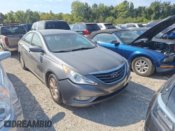 ✅ 2013 Hyundai Sonata GLS • VIN: 5NPEB4AC1DH564166 • Lot: 76308634. Listed on Copart with 156,884 mi. Free auction sales archive from the USA and detailed vehicle history report at DreamBid. Image 1.