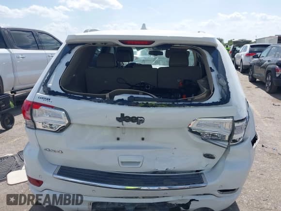 ✅ 2015 Jeep Grand Cherokee Overland • VIN: 1C4RJFCG0FC609466 • Lot: 42788433. Listed on IAAI with 155,076 mi. Free auction sales archive from the USA and detailed vehicle history report at DreamBid. Image 15.