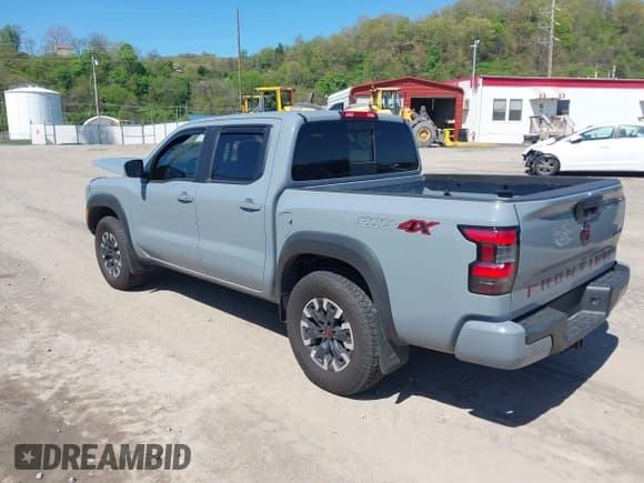 ✅ 2024 Nissan Frontier SV • VIN: 1N6ED1EK8RN668698 • Lot: 42096224. Listed on IAAI with 5,295 mi. Free auction sales archive from the USA and detailed vehicle history report at DreamBid. Image 3.