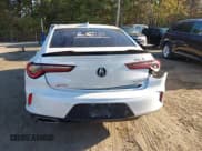 ✅ 2023 Acura TLX w/A-Spec Package • VIN: 19UUB6F50PA005044 • Лот: 43374191. Опубликован ранее на IAAI с пробегом 16 978 миль. Бесплатный доступ к архиву аукционных продаж из США и подробный отчёт об истории автомобиля на DreamBid. Изображение 16.