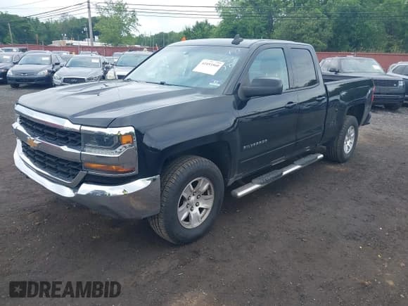 ✅ 2019 Chevrolet Silverado 1500 LT • VIN: 2GCRCPEC7K1143450 • Lot: 42453560. Wystawiony na IAAI z przebiegiem 135 756 mil. Bezpłatny archiwum sprzedaży aukcyjnych z USA i szczegółowy raport historii pojazdu na DreamBid. Zdjęcie 2.