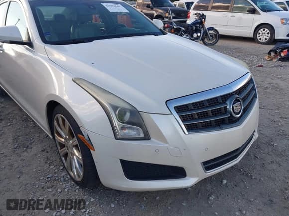 ✅ 2013 Cadillac ATS Luxury • VIN: 1G6AB5RA1D0113049 • Lot: 43594660. Wystawiony na IAAI z przebiegiem 224 466 mil. Bezpłatny archiwum sprzedaży aukcyjnych z USA i szczegółowy raport historii pojazdu na DreamBid. Zdjęcie 6.