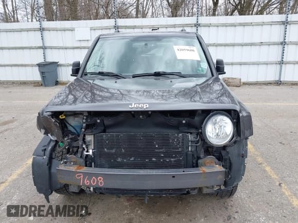 ✅ 2017 Jeep Patriot High Altitude • VIN: 1C4NJRFB9HD195536 • Lot: 42059608. Listed on IAAI with 105,342 mi. Free auction sales archive from the USA and detailed vehicle history report at DreamBid. Image 12.