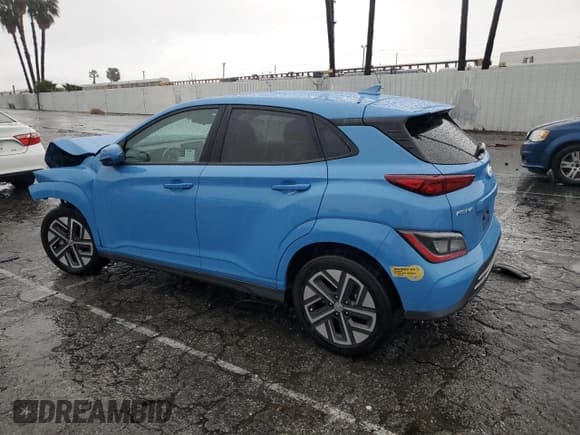 ✅ 2022 Hyundai Kona SEL • VIN: KM8K33AGXNU156152 • Лот: 81373253. Опубликован ранее на Copart с пробегом Не указан. Бесплатный доступ к архиву аукционных продаж из США и подробный отчёт об истории автомобиля на DreamBid. Изображение 2.