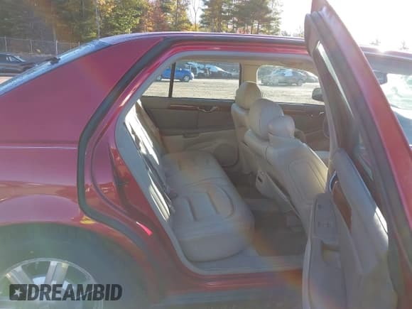 ✅ 2003 Cadillac DeVille • VIN: 1G6KD54Y43U185776 • Lot: 43408996. Wystawiony na IAAI z przebiegiem 96 592 mil. Bezpłatny archiwum sprzedaży aukcyjnych z USA i szczegółowy raport historii pojazdu na DreamBid. Zdjęcie 8.