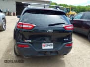✅ 2016 Jeep Cherokee 75th Anniversary • VIN: 1C4PJLCS2GW108508 • Lot: 42344832. Wystawiony na IAAI z przebiegiem 134 381 mil. Bezpłatny archiwum sprzedaży aukcyjnych z USA i szczegółowy raport historii pojazdu na DreamBid. Zdjęcie 16.