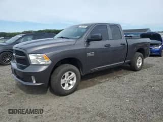 2018 Ram 1500 Tradesman z VIN 1C6RR7FG8JS247001, wystawiony jako Copart lot #71691165 z przebiegiem 65 844 mil mil oraz Szkoda całkowita • Salvage title. Historia ofert i sprzedaży dostępna na DreamBid. Obrazek 1.
