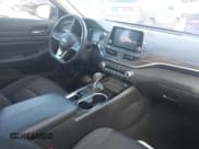 ✅ 2024 Nissan Altima SV • VIN: 1N4BL4DV4RN413509 • Lot: 43910367. Listed on IAAI with 25,220 mi. Free auction sales archive from the USA and detailed vehicle history report at DreamBid. Image 5.