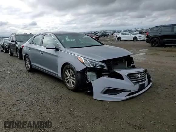 ✅ 2017 Hyundai Sonata SE • VIN: 5NPE24AF4HH565294 • Лот: 72718232. Опубликован ранее на Copart с пробегом 47 176 миль. Бесплатный доступ к архиву аукционных продаж из США и подробный отчёт об истории автомобиля на DreamBid. Изображение 11.