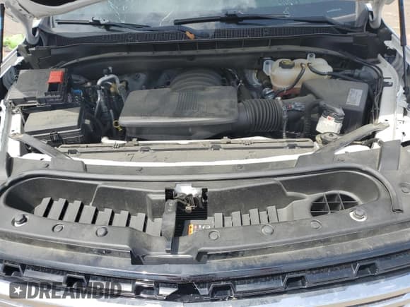 ✅ 2021 Chevrolet Tahoe LS • VIN: 1GNSCMKD5MR381599 • Lot: 51593145. Wystawiony na Copart z przebiegiem 69 920 mil. Bezpłatny archiwum sprzedaży aukcyjnych z USA i szczegółowy raport historii pojazdu na DreamBid. Zdjęcie 12.