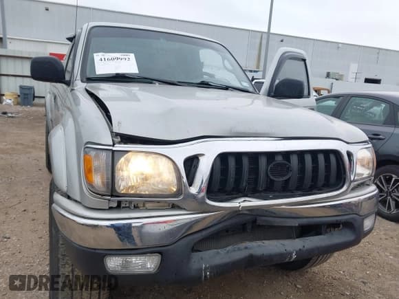 ✅ 2002 Toyota Tacoma PreRunner • VIN: 5TESM92N82Z094044 • Лот: 41609992. Опубликован ранее на IAAI с пробегом 282 383 миль. Бесплатный доступ к архиву аукционных продаж из США и подробный отчёт об истории автомобиля на DreamBid. Изображение 6.