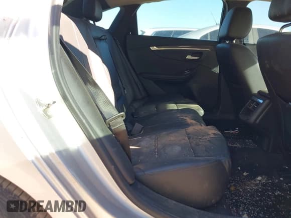 ✅ 2015 Chevrolet Impala LT • VIN: 2G1125S30F9108144 • Lot: 43450694. Listed on IAAI with 216,503 mi. Free auction sales archive from the USA and detailed vehicle history report at DreamBid. Image 8.