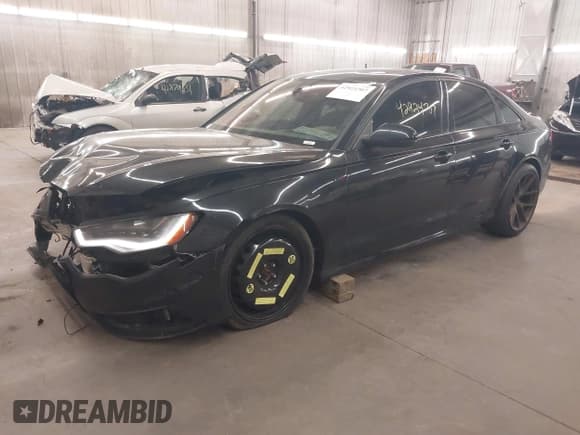 ✅ 2015 Audi S6 • VIN: WAUF2AFC5FN010124 • Лот: 42924707. Опубликован ранее на IAAI с пробегом 151 713 миль. Бесплатный доступ к архиву аукционных продаж из США и подробный отчёт об истории автомобиля на DreamBid. Изображение 18.