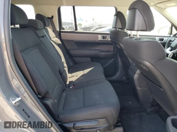✅ 2024 Hyundai Santa Fe SE • VIN: 5NMP14GL9RH040190 • Lot: 65163185. Listed on Copart with 11,002 mi. Free auction sales archive from the USA and detailed vehicle history report at DreamBid. Image 11.
