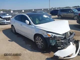 ✅ 2016 Kia Cadenza Premium • VIN: KNALN4D73G5214214 • Lot: 43447957. Wystawiony na IAAI z przebiegiem 120 817 mil. Bezpłatny archiwum sprzedaży aukcyjnych z USA i szczegółowy raport historii pojazdu na DreamBid. Zdjęcie 1.