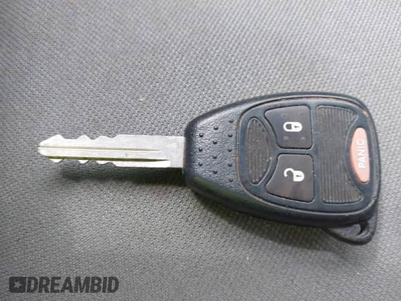 2007 Dodge Dakota SLT z VIN 1D7HW48N17S128373, wystawiony jako IAAI lot #42633897 z przebiegiem 129 780 mil mil oraz . Historia ofert i sprzedaży dostępna na DreamBid. Obrazek 11.