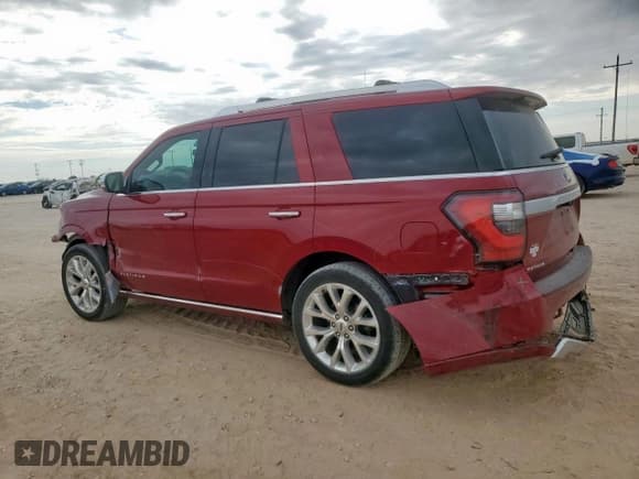 ✅ 2019 Ford Expedition Platinum • VIN: 1FMJU1MT0KEA02013 • Лот: 82301085. Опубликован ранее на Copart с пробегом 123 052 миль. Бесплатный доступ к архиву аукционных продаж из США и подробный отчёт об истории автомобиля на DreamBid. Изображение 2.