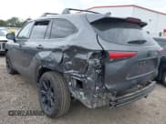 ✅ 2022 Toyota Highlander L • VIN: 5TDCZRAH5NS117041 • Lot: 42829998. Wystawiony na IAAI z przebiegiem 53 347 mil. Bezpłatny archiwum sprzedaży aukcyjnych z USA i szczegółowy raport historii pojazdu na DreamBid. Zdjęcie 3.