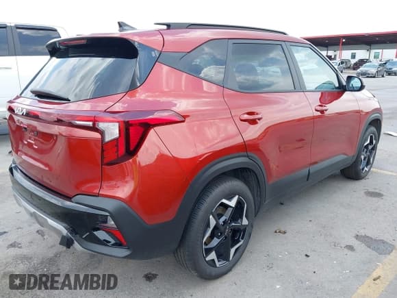 ✅ 2025 Kia Seltos S • VIN: KNDEU2AA6S7802091 • Lot: 43032131. Listed on IAAI with 2,544 mi. Free auction sales archive from the USA and detailed vehicle history report at DreamBid. Image 4.