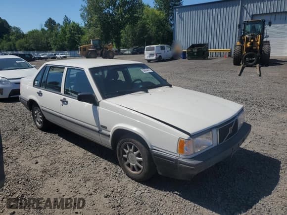 ✅ 1995 Volvo 900 • VIN: YV1JS831XS1209822 • Lot: 59994495. Listed on Copart with 219,410 mi. Free auction sales archive from the USA and detailed vehicle history report at DreamBid. Image 4.