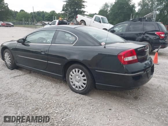 ✅ 2005 Chrysler Sebring • VIN: 4C3AG42G25E013833 • Lot: 42313979. Listed on IAAI with 145,542 mi. Free auction sales archive from the USA and detailed vehicle history report at DreamBid. Image 3.