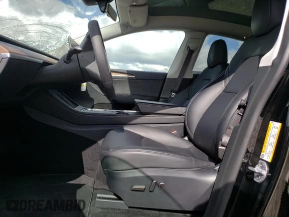 ✅ 2024 Tesla Model Y Long Range • VIN: 7SAYGAEE6RF127846 • Lot: 56968035. Listed on Copart with 23,328 mi. Free auction sales archive from the USA and detailed vehicle history report at DreamBid. Image 7.