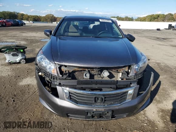 ✅ 2008 Honda Accord LX • VIN: 1HGCP26388A077213 • Lot: 89543405. Listed on Copart with 209,287 mi. Free auction sales archive from the USA and detailed vehicle history report at DreamBid. Image 5.