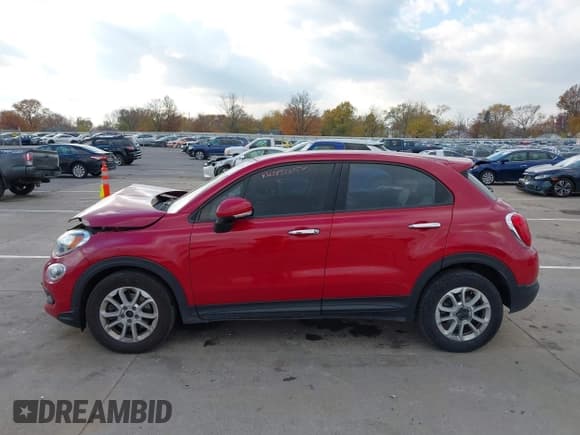 ✅ 2017 FIAT 500X Pop • VIN: ZFBCFXAB1HP595354 • Lot: 43628933. Wystawiony na IAAI z przebiegiem 143 012 mil. Bezpłatny archiwum sprzedaży aukcyjnych z USA i szczegółowy raport historii pojazdu na DreamBid. Zdjęcie 15.