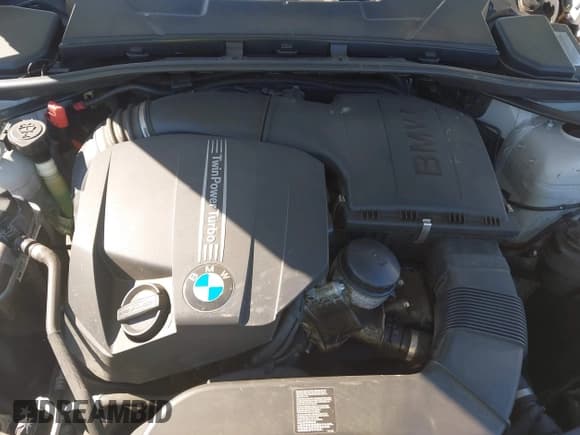 ✅ 2011 BMW 3 Series 335i • VIN: WBADX7C50BE742771 • Lot: 43460851. Wystawiony na IAAI z przebiegiem 51 830 mil. Bezpłatny archiwum sprzedaży aukcyjnych z USA i szczegółowy raport historii pojazdu na DreamBid. Zdjęcie 10.