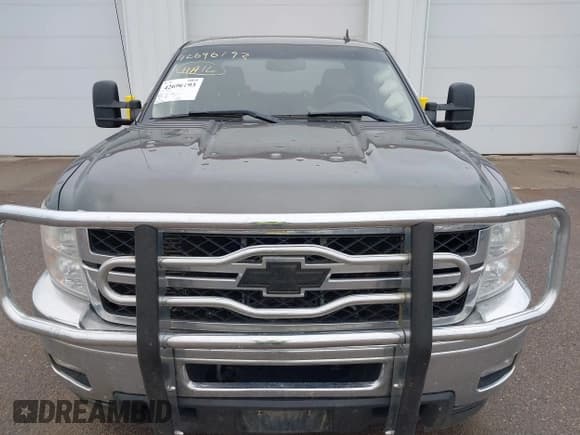 ✅ 2011 Chevrolet Silverado 2500HD LTZ • VIN: 1GC1KYC82BF182329 • Lot: 42696193. Listed on IAAI with 211,191 mi. Free auction sales archive from the USA and detailed vehicle history report at DreamBid. Image 13.