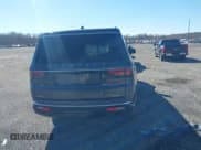 ✅ 2023 Jeep Wagoneer Series II • VIN: 1C4SJSBP0PS507796 • Lot: 41804164. Wystawiony na IAAI z przebiegiem 40 951 mil. Bezpłatny archiwum sprzedaży aukcyjnych z USA i szczegółowy raport historii pojazdu na DreamBid. Zdjęcie 16.