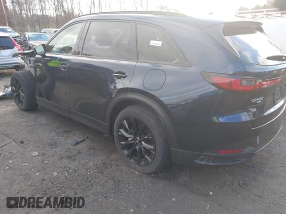 ✅ 2025 Mazda CX-90 Premium Sport • VIN: JM3KKCHD6S1230903 • Lot: 43591860. Wystawiony na IAAI z przebiegiem Nie podano. Bezpłatny archiwum sprzedaży aukcyjnych z USA i szczegółowy raport historii pojazdu na DreamBid. Zdjęcie 3.