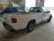 1998 Chevrolet S-10 с VIN 1GCTS14X8W8197675, выставлен на аукционе Copart как лот 87084774 с пробегом Не указан миль и На запчасти • Non repairable. История ставок и продаж доступна на DreamBid. Изображение 3.