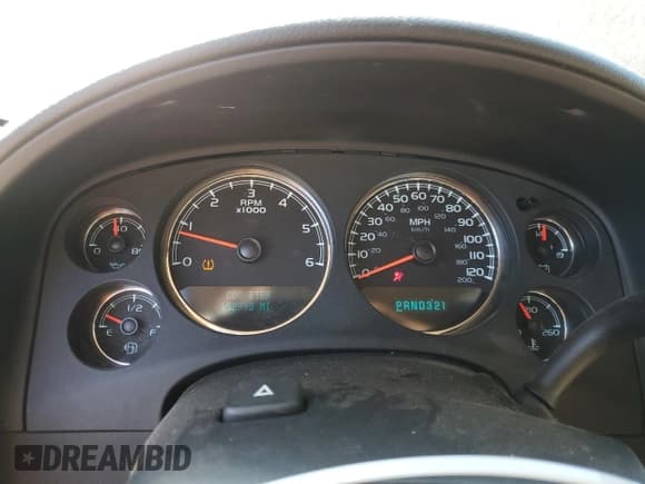 ✅ 2008 Chevrolet Silverado 1500 2LT • VIN: 2GCEC19Y581221332 • Lot: 74221554. Wystawiony na Copart z przebiegiem 152 993 mil. Bezpłatny archiwum sprzedaży aukcyjnych z USA i szczegółowy raport historii pojazdu na DreamBid. Zdjęcie 9.