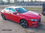 ✅ 2019 Mercedes-Benz A 220 • VIN: WDD3G4FB2KW025190 • Лот: 43456044. Опубликован ранее на IAAI с пробегом 55 259 миль. Бесплатный доступ к архиву аукционных продаж из США и подробный отчёт об истории автомобиля на DreamBid. Изображение 1.