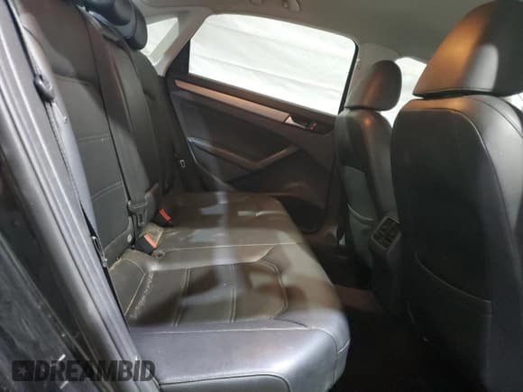 ✅ 2014 Volkswagen Passat SE • VIN: 1VWBT7A33EC034308 • Lot: 66356045. Listed on Copart with 94,617 mi. Free auction sales archive from the USA and detailed vehicle history report at DreamBid. Image 10.