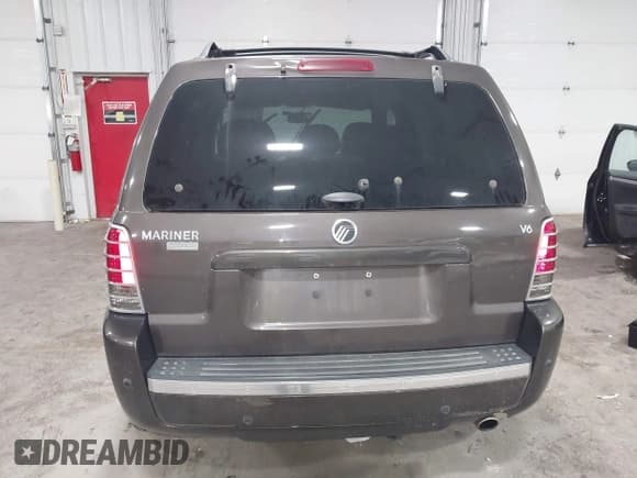 ✅ 2006 Mercury Mariner Luxury • VIN: 4M2CU56126KJ03006 • Lot: 42476543. Wystawiony na IAAI z przebiegiem 114 288 mil. Bezpłatny archiwum sprzedaży aukcyjnych z USA i szczegółowy raport historii pojazdu na DreamBid. Zdjęcie 16.