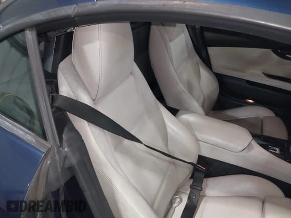 ✅ 2009 BMW Z4 sDrive35i • VIN: WBALM73529E165479 • Lot: 42958142. Listed on IAAI with 66,948 mi. Free auction sales archive from the USA and detailed vehicle history report at DreamBid. Image 8.